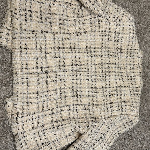 Womens Cream Tweed Jacket, Size Medium, like new! - Picture 6 of 8